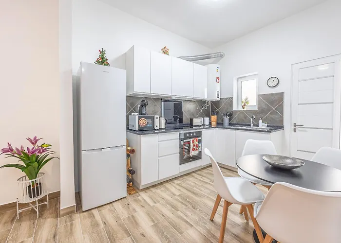 Ferreira's Retreat *